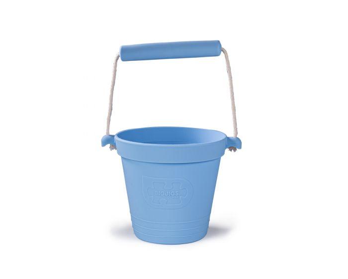 Sky blue silicone beach bucket.