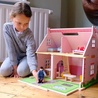 Heritage Playset Blossom Cottage RRP £99!