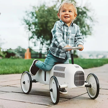 Vilac - Classic Ride on Car Cream