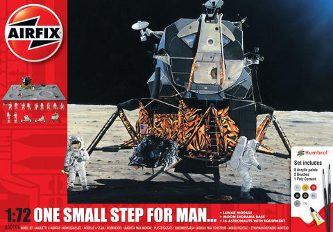 Airfix pack for the One Small Step for Man scale model. Pack inlcudes paint and brush.